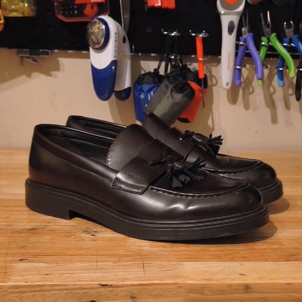 Zara Classic Brown Tassel Loafers
